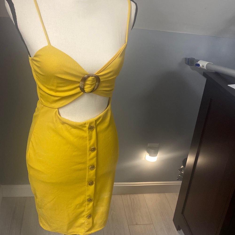 Yellow bodycon dress